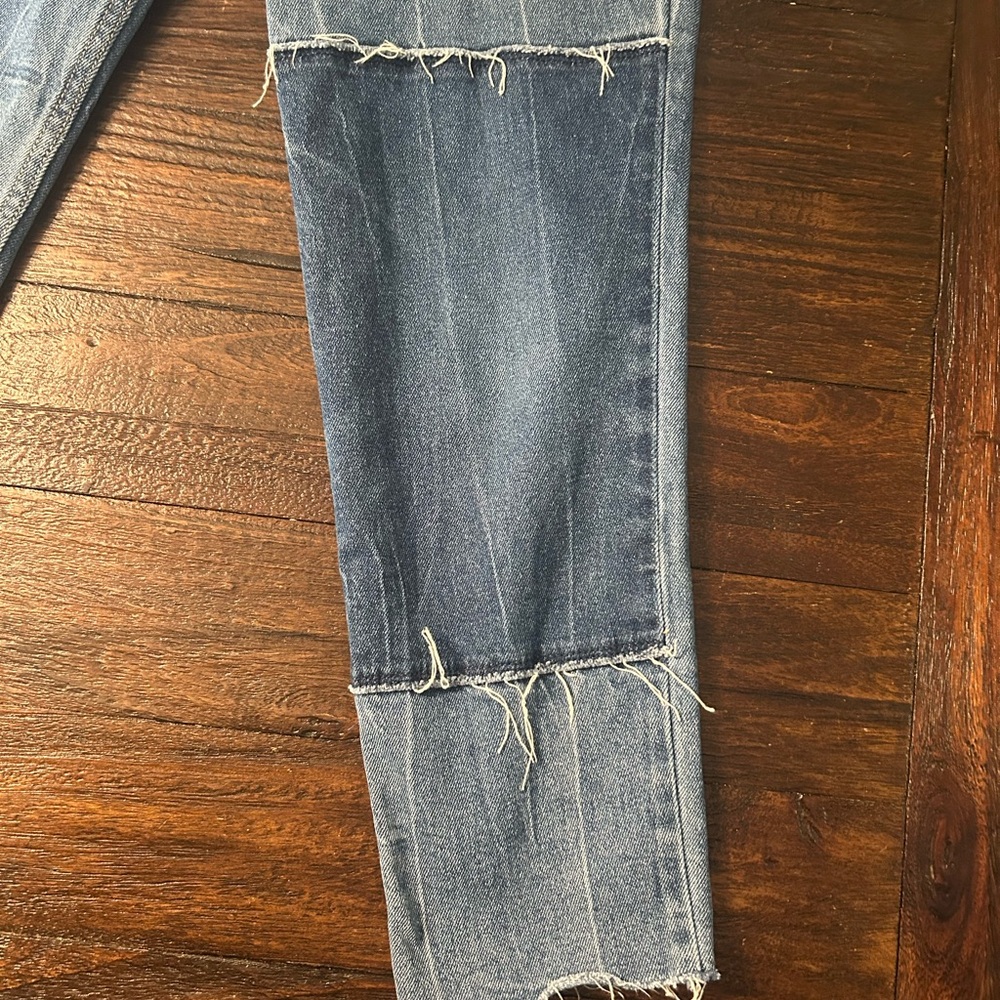 Hollister Blue Patchwork Curvy High Rise Mom Jeans - Picture 7 of 9